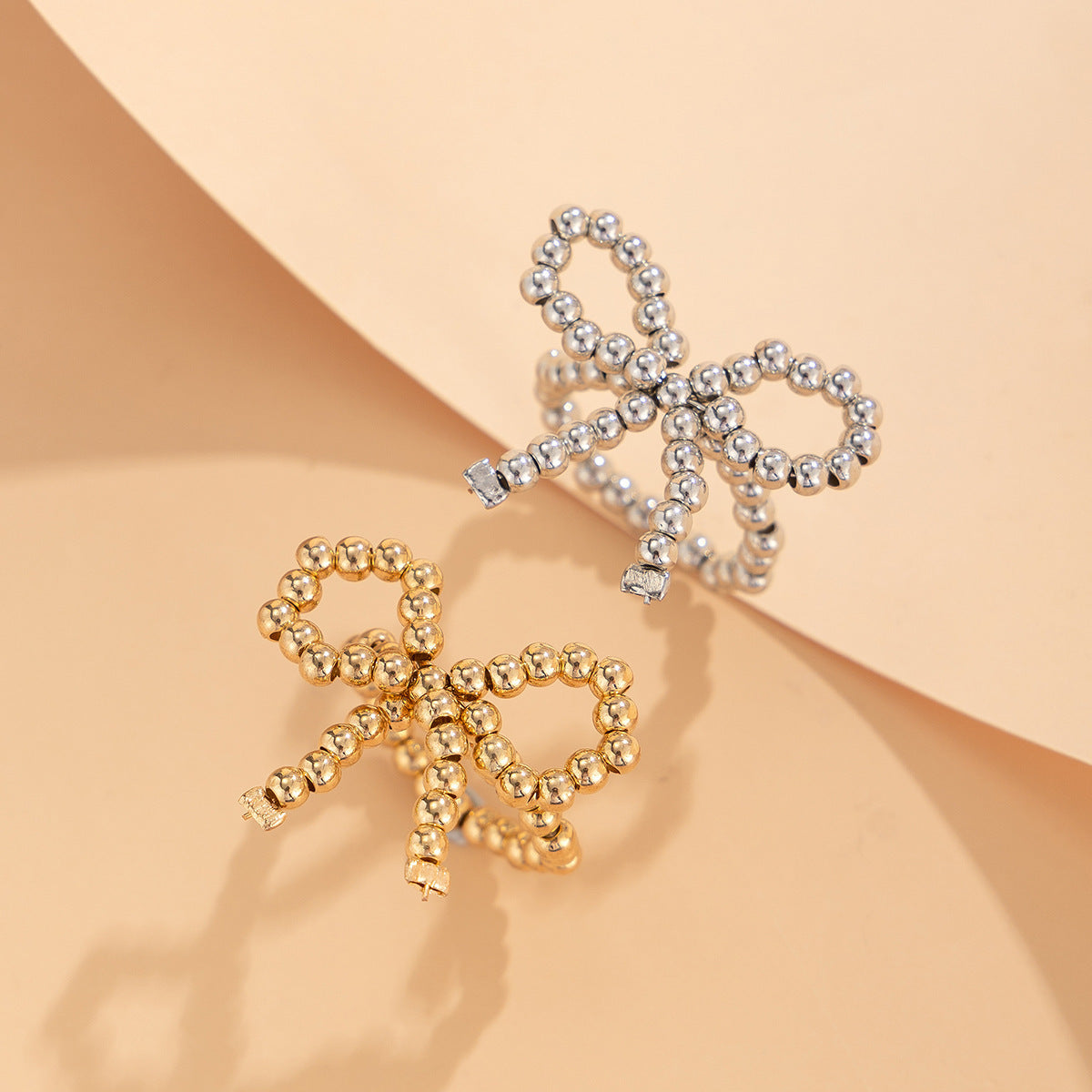 Meet The Dashers-Mrs. Dasher Kia Rose Sweet and Cool Metal Bow Rings Women's Pearl Beaded Open End Rings Bow Rings