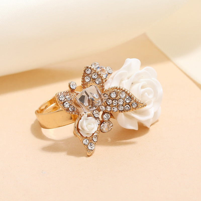 MeetTheDashers-Mrs. Dasher.    Kia Rose Butterfly Charm  Ring Vintage Bohemian Alloy Popular Handpiece