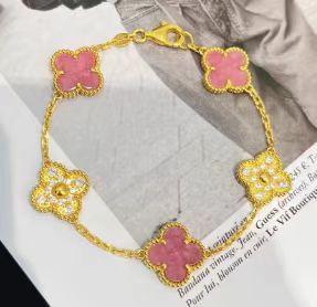 BeatWizards Academy Four leaf clover bracelet women's titanium steel light luxury electroplating 18k gold