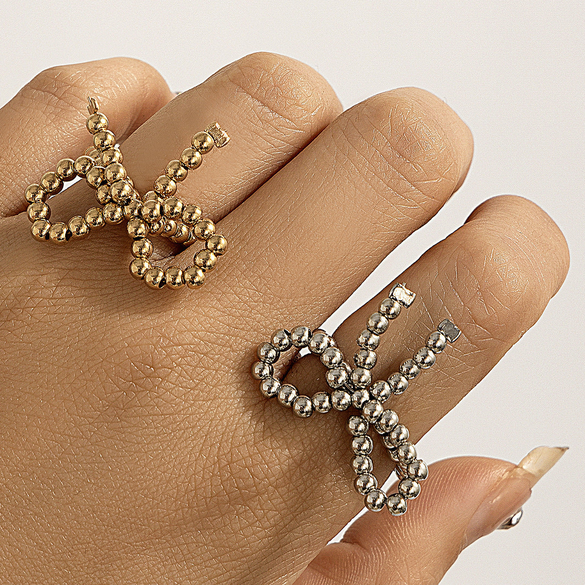 Meet The Dashers-Mrs. Dasher Kia Rose Sweet and Cool Metal Bow Rings Women's Pearl Beaded Open End Rings Bow Rings